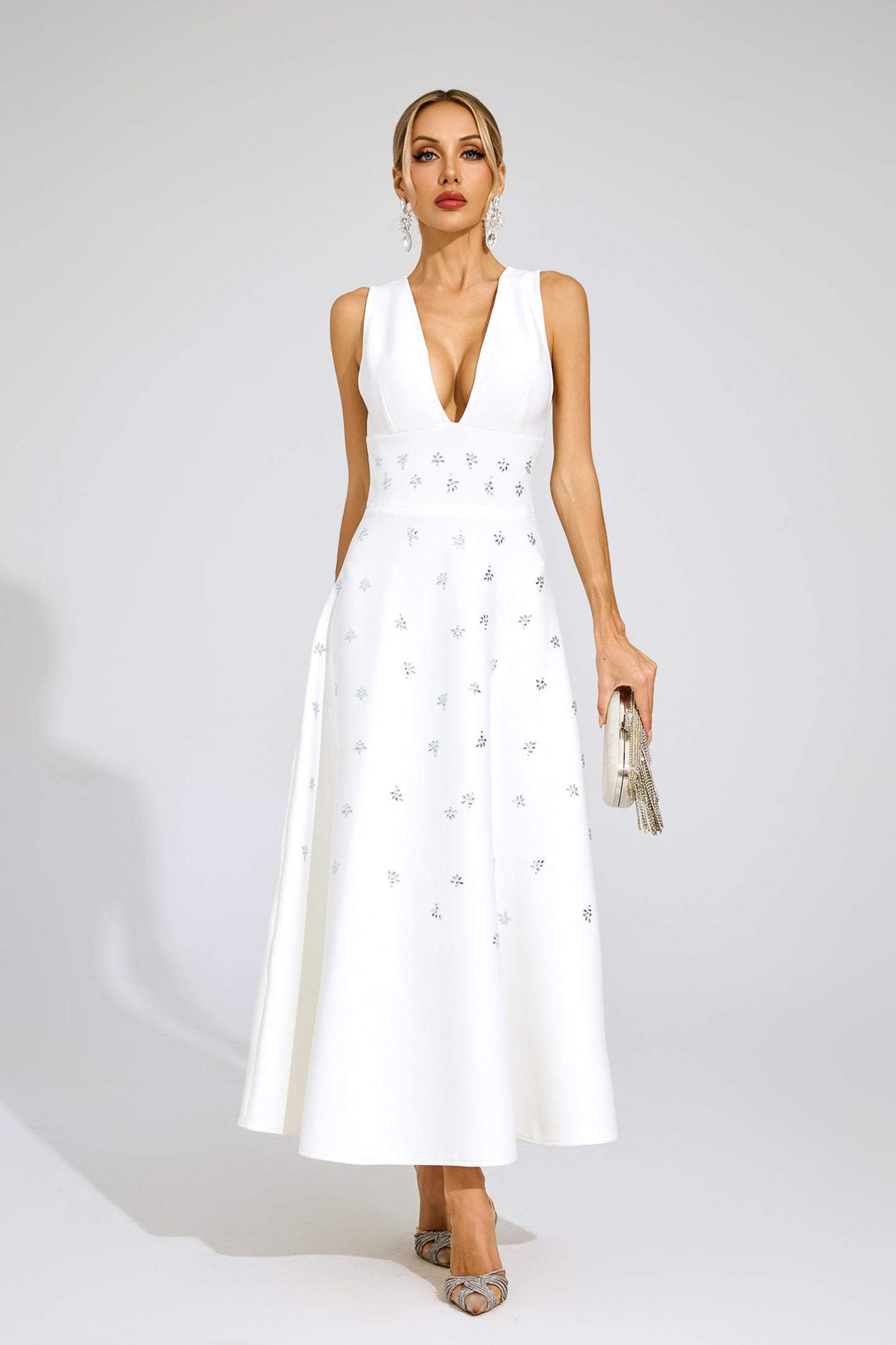 Wanda White V-neck Backless Sleeveless Dress